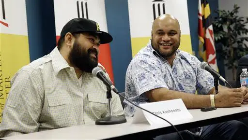 Ma'ake Kemoeatu se retiró de NFL por donar riñón a su hermano