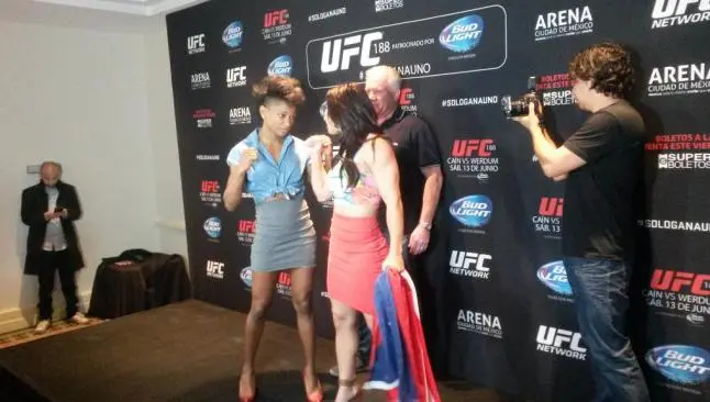 Tecia Torres augura que dará la pelea de la noche