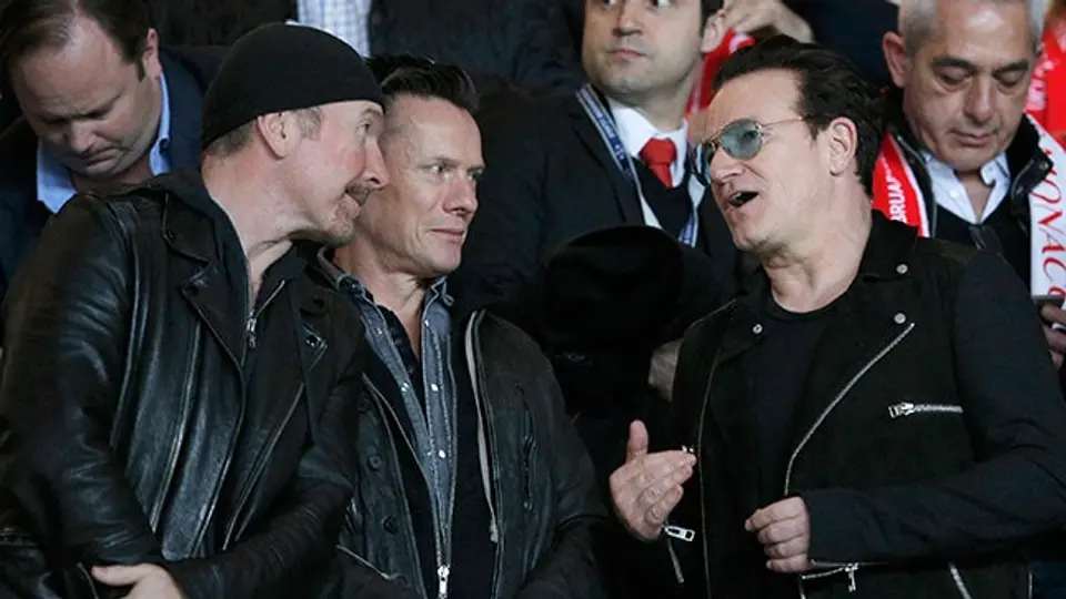 U2, presente en el Mónaco-Arsenal