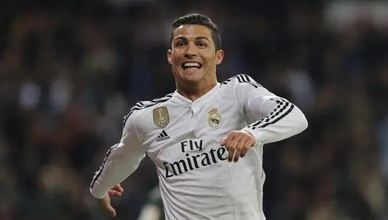 CR7 regala playera a niño que sufrió balonazo