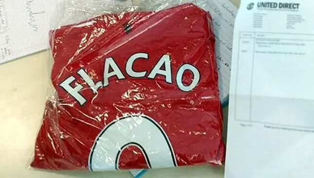 Manchester United se equivoca en el nombre de Falcao