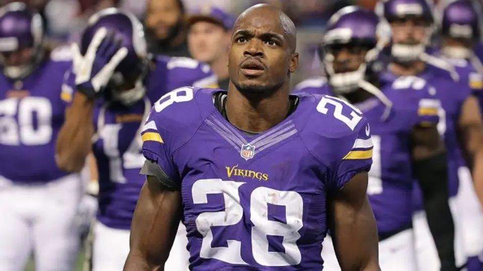 Vikingos, con toda la esperanza en Adrian Peterson