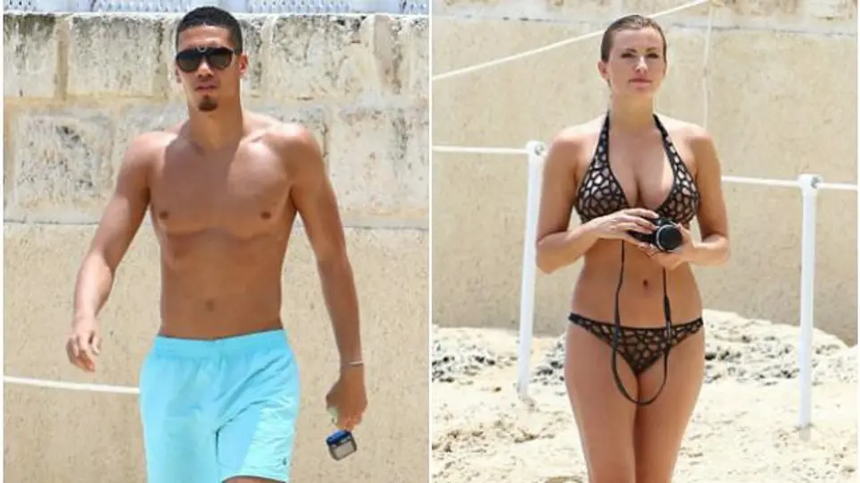 Smalling presume a su candente novia