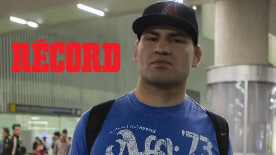 Cain arriba a la Ciudad de México para UFC 188