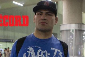 Cain arriba a la Ciudad de México para UFC 188