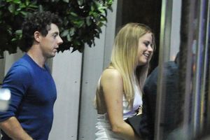 Rory McIlroy, bien acompañado en Manchester