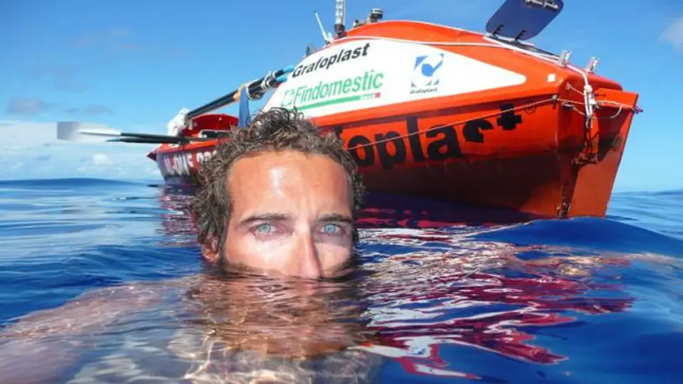 Aventurero vivirá en iceberg por un año