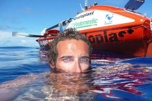 Aventurero vivirá en iceberg por un año