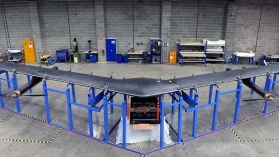 Facebook crea dron que llevaría internet a millones de personas