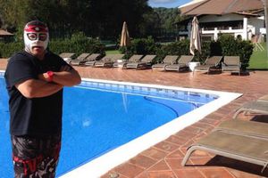 Octagón se burla de que Konnan lo llamó drogadicto