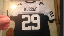 Aficionados de los Vaqueros queman jersey de Murray