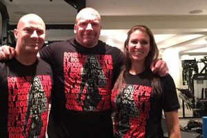 'La Autoridad' le muestra su apoyo a Ronda Rousey