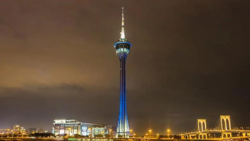 Monumentos se unen a la campaña 'Iluminemos de Azul'