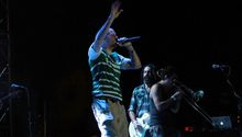 Calle 13 hace vibrar al TSM en su aniversario