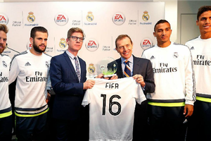 Jugadores del Real Madrid presentan el FIFA 16 en Australia