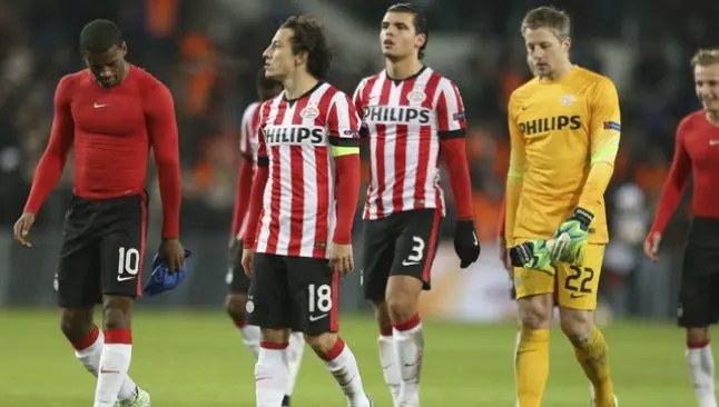 Andrés Guardado tras un partido con el PSV | AP