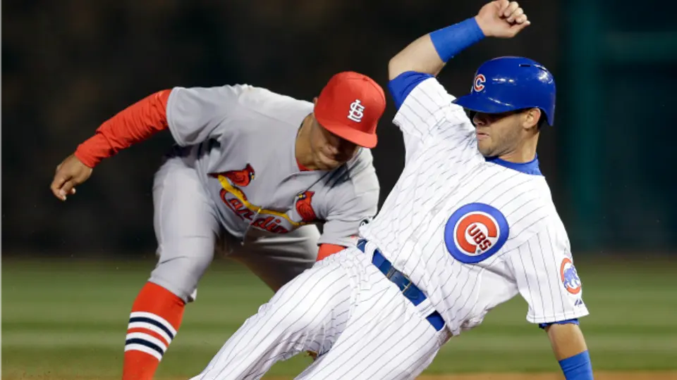 Cardenales inaugura temporada con triunfo ante Cachorros