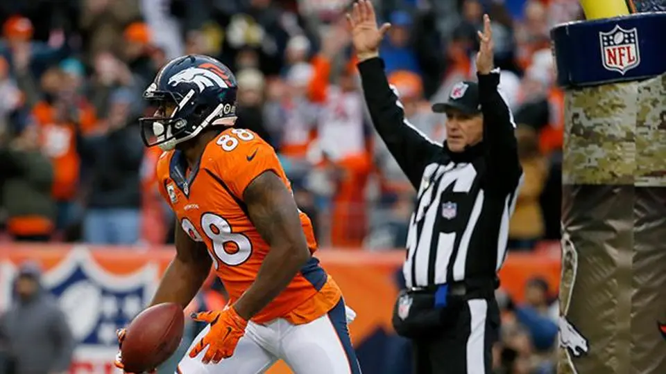 Broncos viene de atrás y se impone a Miami