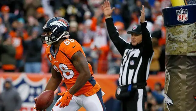 Broncos viene de atrás y se impone a Miami