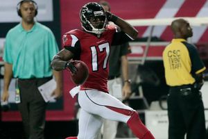 Halcones destroza en casa a los Bucaneros