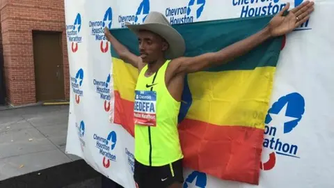 Etíopes dominan el Maratón de Houston