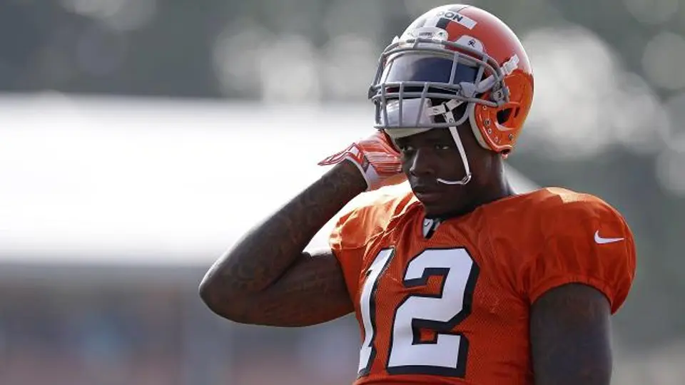 Jugador de Cleveland pasará de receptor a vendedor