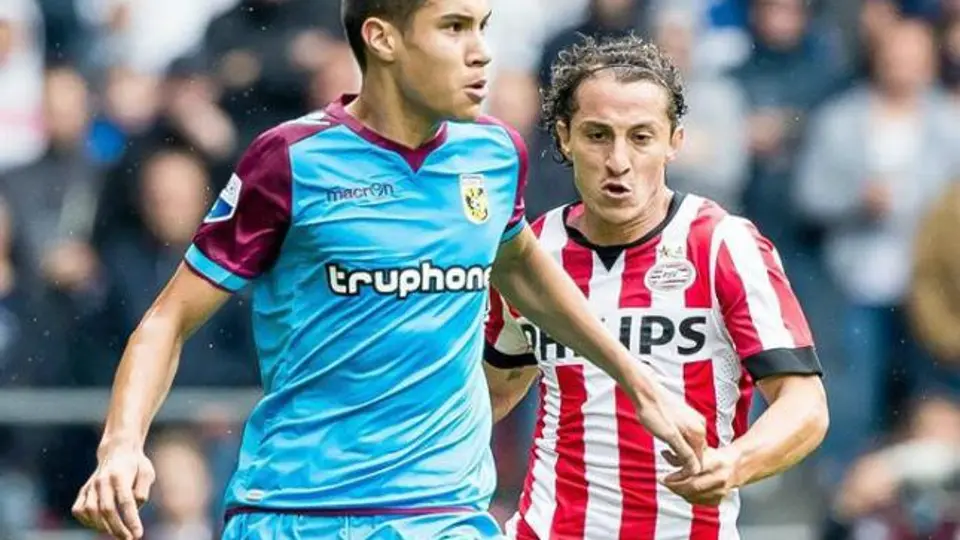 Guardado, ovacionado en su debut con PSV