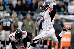 Matt Bryant comanda victoria de Halcones sobre Panteras