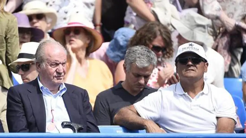 Rey de España y Mourinho disfrutan de Nadal en Londres
