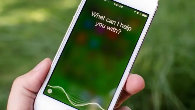 Siri trollea si le preguntas cuánto es cero entre cero