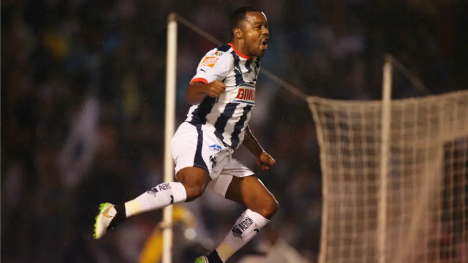 Rayados vive fiesta en casa con goleada sobre León