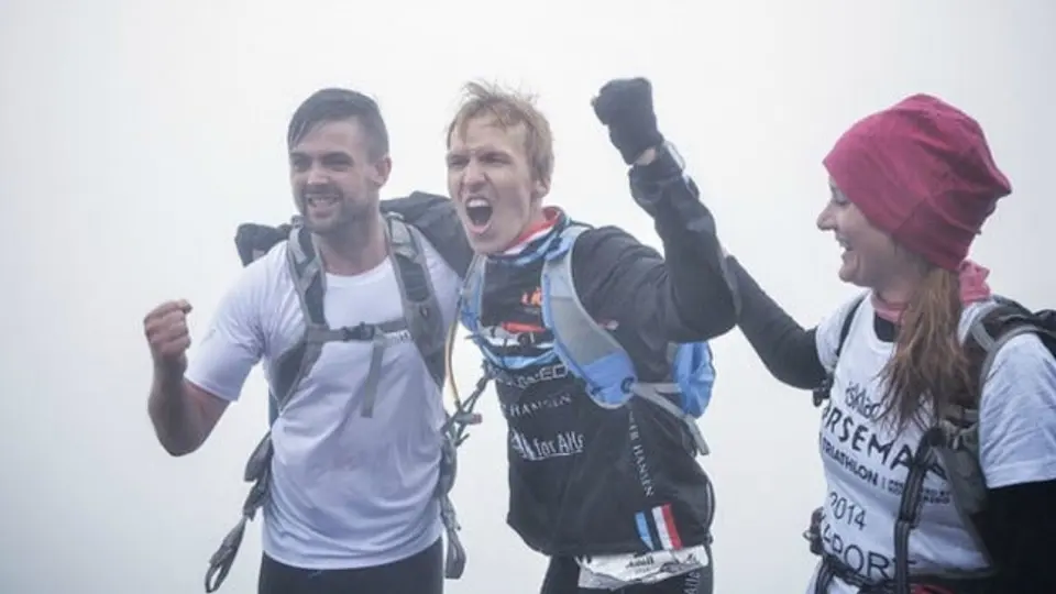 Noruegos triunfan en Triatlón Norseman Extreme