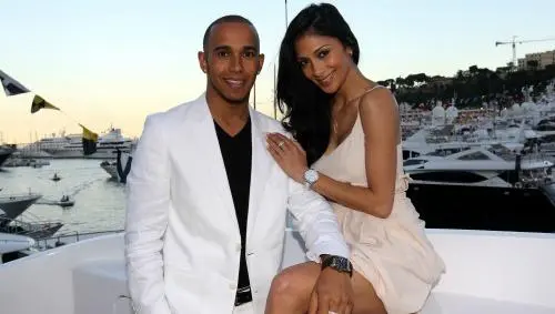 Hamilton confunde voz de su novia con la de Justin Timberlake