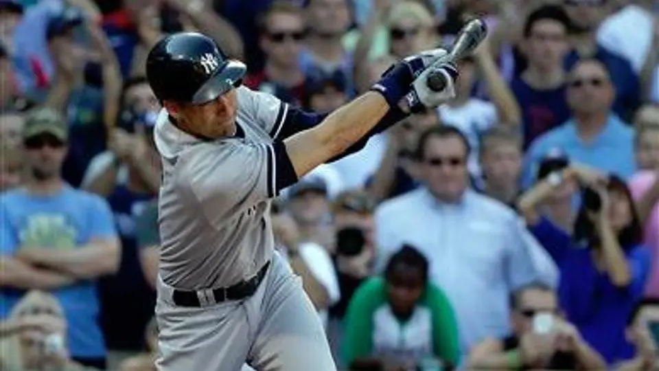 Derek Jeter conecta su último hit