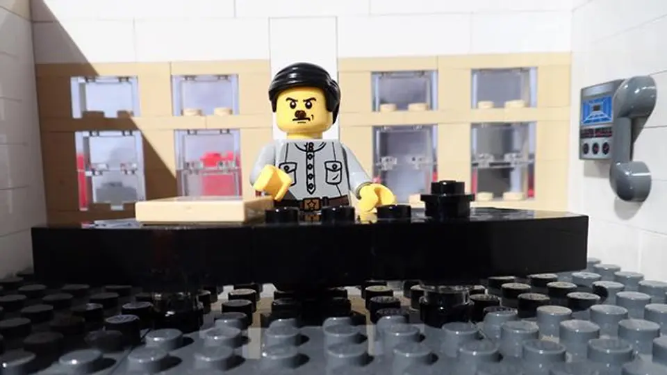 Recrean el Holocausto con figuras de Lego