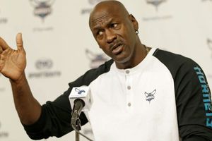 Jordan encabeza lista de atletas retirados mejor pagados