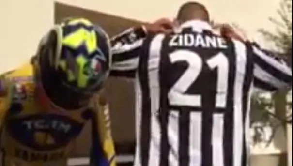 Materazzi reta a Zidane en el #IceBucketChallenge