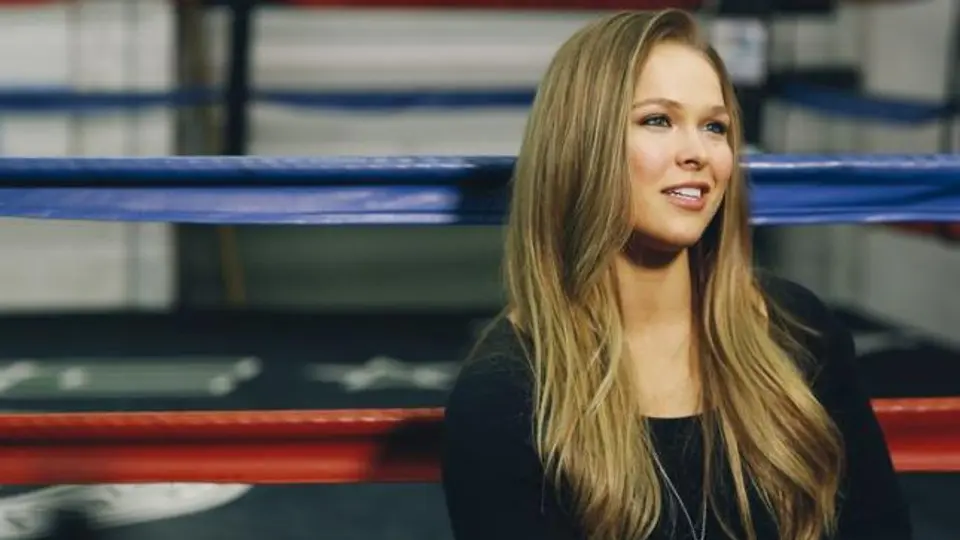 'Sólo pelearía con Mayweather en una cita': Ronda Rousey