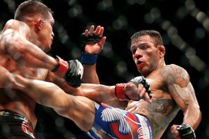 Dos Anjos y Jedrzejczyk se coronan en UFC 185