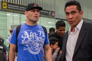 Caín Velásquez dedicará victoria contra Werdum a México