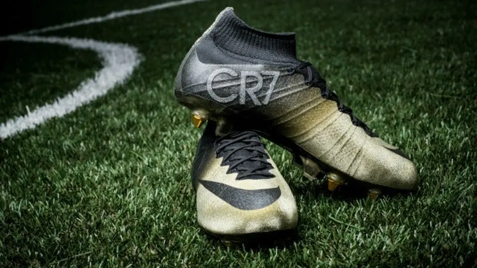 Homenajean a Cristiano con microdiamantes en sus tacos