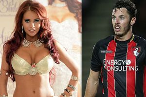 Amy Childs, la 'cereza' de Bournemouth