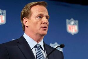 Goodell se reúne con ex jugadores para afinar políticas de conducta