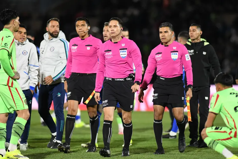 Rafael López Valle y su cuerpo arbitral | MEXSPORT