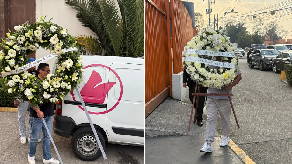 Coronas florales llegan al recinto donde se realizó el funeral del productor Pedro Torres, como muestra de despedida y condolencias. / CONTRA: Georgina Sánchez