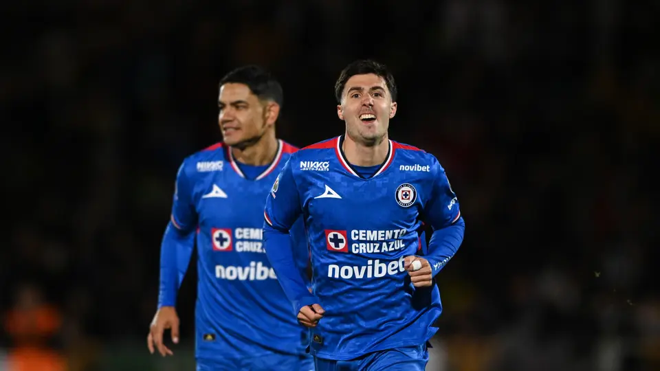Cruz Azul goleando a Bravos en J4 l IMAGO7
