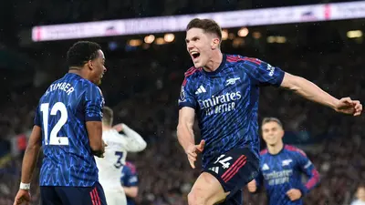Paseo bajo la lluvia: Arsenal se impuso al Leeds y se confirma como líder de la Premier