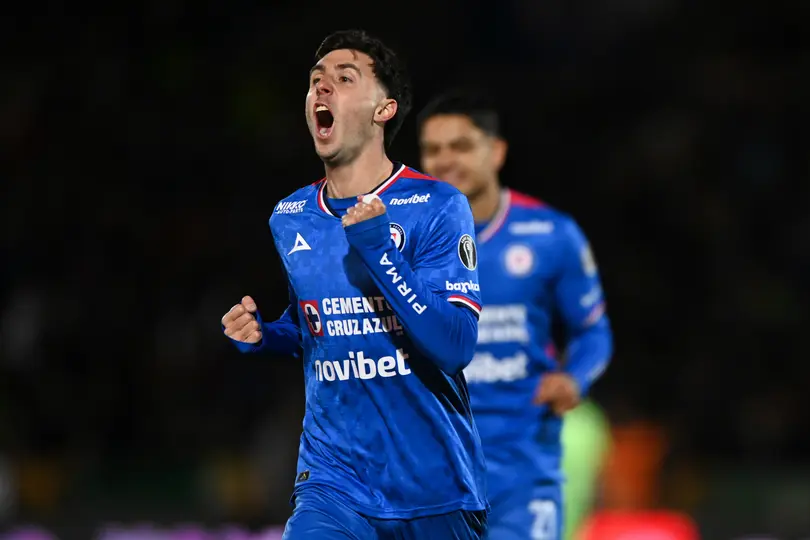 Paradela en gol ante Bravos l IMAGO7