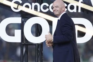 Mikel Arriola presume foto con Gianni Infantino en Nicaragua