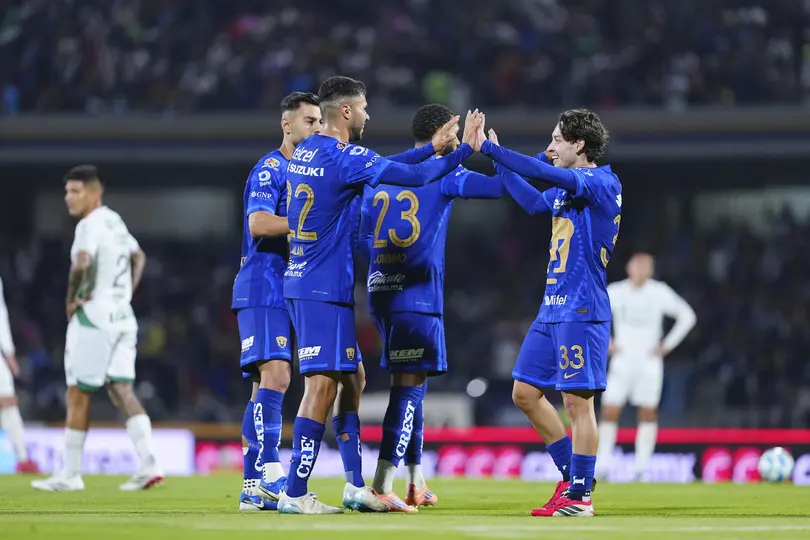 Pumas celebra tras un gol | IMAGO7